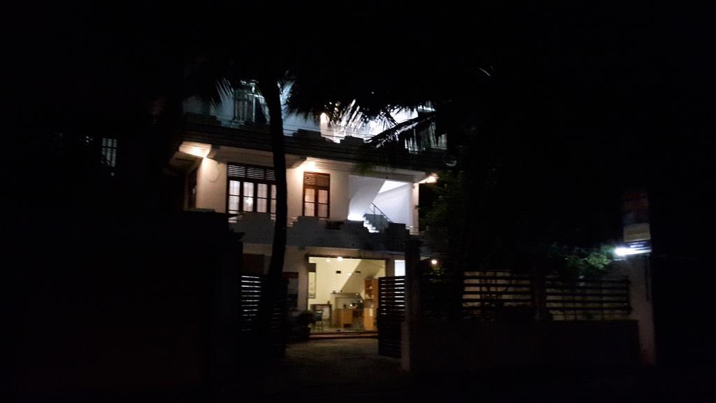 Holiday Inn Unawatuna Εξωτερικό φωτογραφία