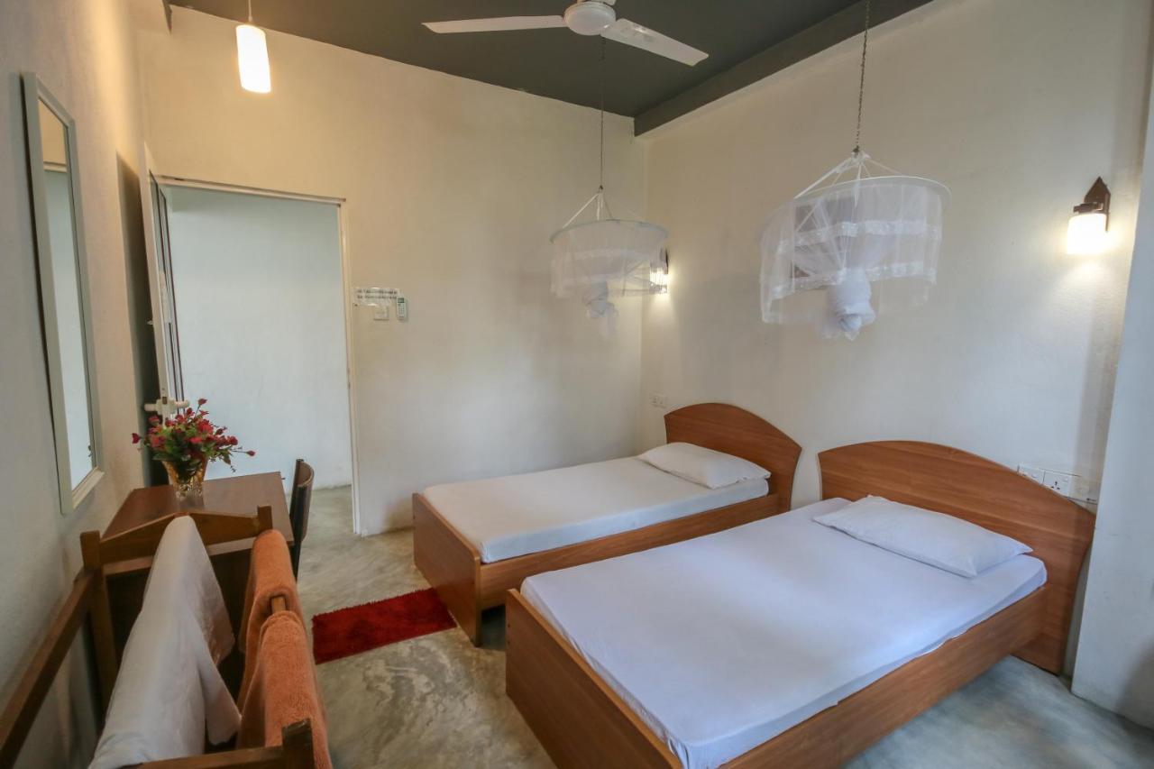 Holiday Inn Unawatuna Εξωτερικό φωτογραφία